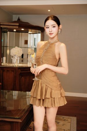 {"ARInfo":{"IsUseAR":false},"Version":"1.0.0","MakeupInfo":{"IsUseMakeup":false},"FaceliftInfo":{"IsChangeEyeLift":false,"IsChangeFacelift":false,"IsChangePostureLift":false,"IsChangeNose":false,"IsChangeFaceChin":false,"IsChangeMouth":false,"IsChangeThinFace":false},"BeautyInfo":{"SwitchMedicatedAcne":false,"IsAIBeauty":false,"IsBrightEyes":false,"IsSharpen":false,"IsOldBeauty":false,"IsReduceBlackEyes":false},"HandlerInfo":{"AppName":2},"FilterInfo":{"IsUseFilter":false}}