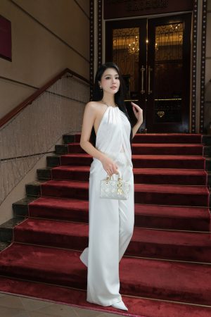 {"ARInfo":{"IsUseAR":false},"Version":"1.0.0","MakeupInfo":{"IsUseMakeup":false},"FaceliftInfo":{"IsChangeEyeLift":false,"IsChangeFacelift":false,"IsChangePostureLift":false,"IsChangeNose":false,"IsChangeFaceChin":false,"IsChangeMouth":false,"IsChangeThinFace":false},"BeautyInfo":{"SwitchMedicatedAcne":false,"IsAIBeauty":false,"IsBrightEyes":false,"IsSharpen":false,"IsOldBeauty":false,"IsReduceBlackEyes":false},"HandlerInfo":{"AppName":2},"FilterInfo":{"IsUseFilter":false}}