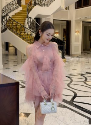 {"ARInfo":{"IsUseAR":false},"Version":"1.0.0","MakeupInfo":{"IsUseMakeup":false},"FaceliftInfo":{"IsChangeEyeLift":false,"IsChangeFacelift":false,"IsChangePostureLift":false,"IsChangeNose":false,"IsChangeFaceChin":false,"IsChangeMouth":false,"IsChangeThinFace":false},"BeautyInfo":{"IsAIBeauty":false,"OldBeautyCount":2,"IsSharpen":false,"SwitchMedicatedAcne":false,"IsBrightEyes":false,"IsOldBeauty":false,"IsReduceBlackEyes":false},"HandlerInfo":{"AppName":2},"FilterInfo":{"IsUseFilter":false}}