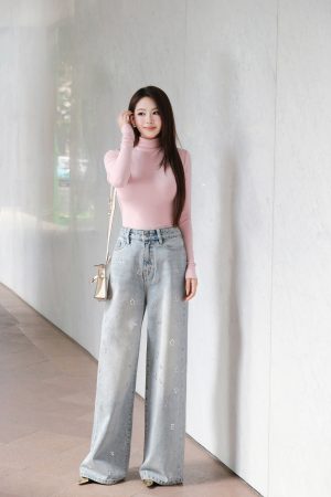 {"ARInfo":{"IsUseAR":false},"Version":"1.0.0","MakeupInfo":{"IsUseMakeup":false},"FaceliftInfo":{"IsChangeEyeLift":false,"IsChangeFacelift":false,"IsChangePostureLift":false,"IsChangeNose":false,"IsChangeFaceChin":false,"IsChangeMouth":false,"IsChangeThinFace":false},"BeautyInfo":{"SwitchMedicatedAcne":false,"IsAIBeauty":false,"IsBrightEyes":false,"IsSharpen":false,"IsOldBeauty":false,"IsReduceBlackEyes":false},"HandlerInfo":{"AppName":2},"FilterInfo":{"IsUseFilter":false}}