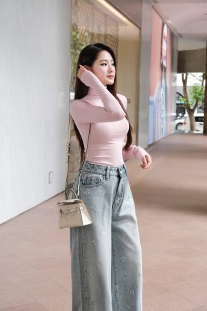 {"ARInfo":{"IsUseAR":false},"Version":"1.0.0","MakeupInfo":{"IsUseMakeup":false},"FaceliftInfo":{"IsChangeEyeLift":false,"IsChangeFacelift":false,"IsChangePostureLift":false,"IsChangeNose":false,"IsChangeFaceChin":false,"IsChangeMouth":false,"IsChangeThinFace":false},"BeautyInfo":{"SwitchMedicatedAcne":false,"IsAIBeauty":false,"IsBrightEyes":false,"IsSharpen":false,"IsOldBeauty":false,"IsReduceBlackEyes":false},"HandlerInfo":{"AppName":2},"FilterInfo":{"IsUseFilter":false}}