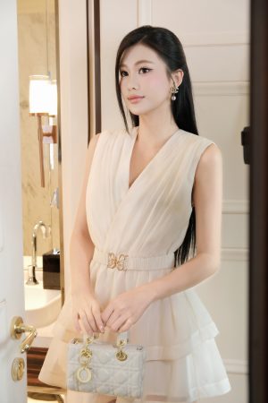 {"ARInfo":{"IsUseAR":false},"Version":"1.0.0","MakeupInfo":{"IsUseMakeup":false},"FaceliftInfo":{"IsChangeEyeLift":false,"IsChangeFacelift":false,"IsChangePostureLift":false,"IsChangeNose":false,"IsChangeFaceChin":false,"IsChangeMouth":false,"IsChangeThinFace":false},"BeautyInfo":{"SwitchMedicatedAcne":false,"IsAIBeauty":false,"IsBrightEyes":false,"IsSharpen":false,"IsOldBeauty":false,"IsReduceBlackEyes":false},"HandlerInfo":{"AppName":2},"FilterInfo":{"IsUseFilter":false}}