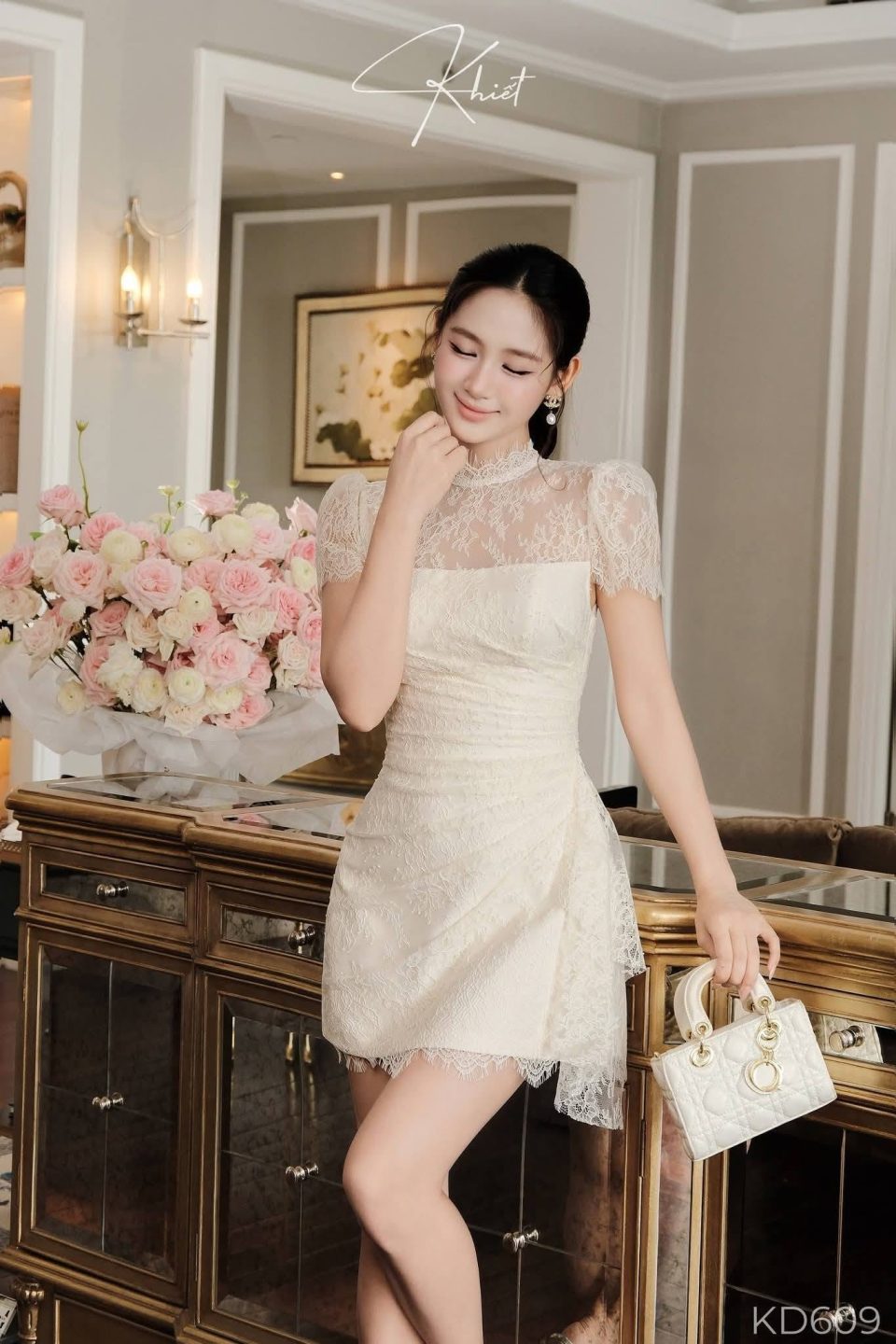 Đầm ngắn ren cổ cao draping – sự kiện, hẹn hò | Khiết KD609
